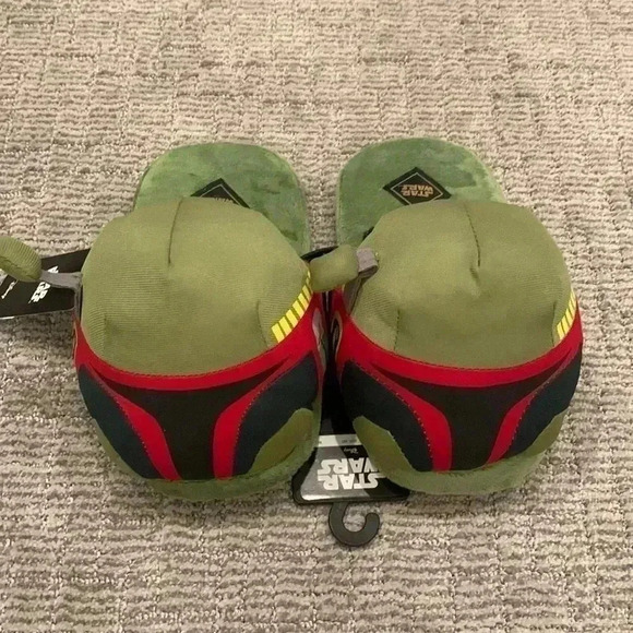 Bioworld Star Wars Mandalorian Slippers - Picture 1 of 6